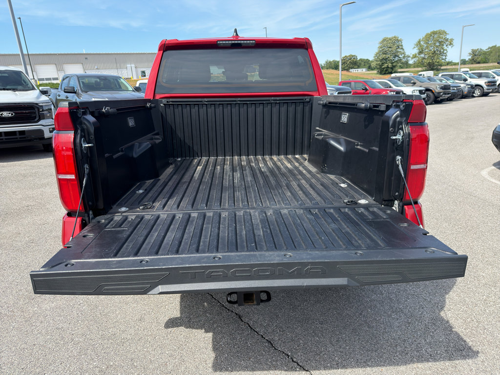 Used 2024 Toyota Tacoma TRD Sport AWD/4WD image 18