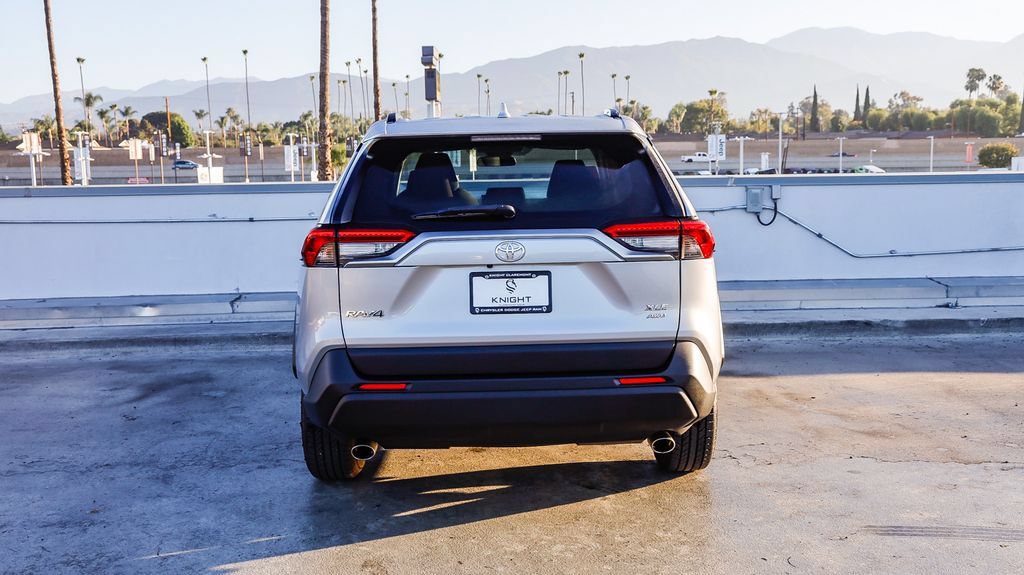 Used 2023 Toyota RAV4 XLE AWD/4WD image 8