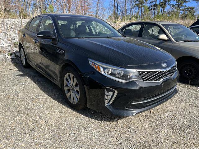 Used 2018 Kia Optima S w/ Panoramic Sunroof Package image 2