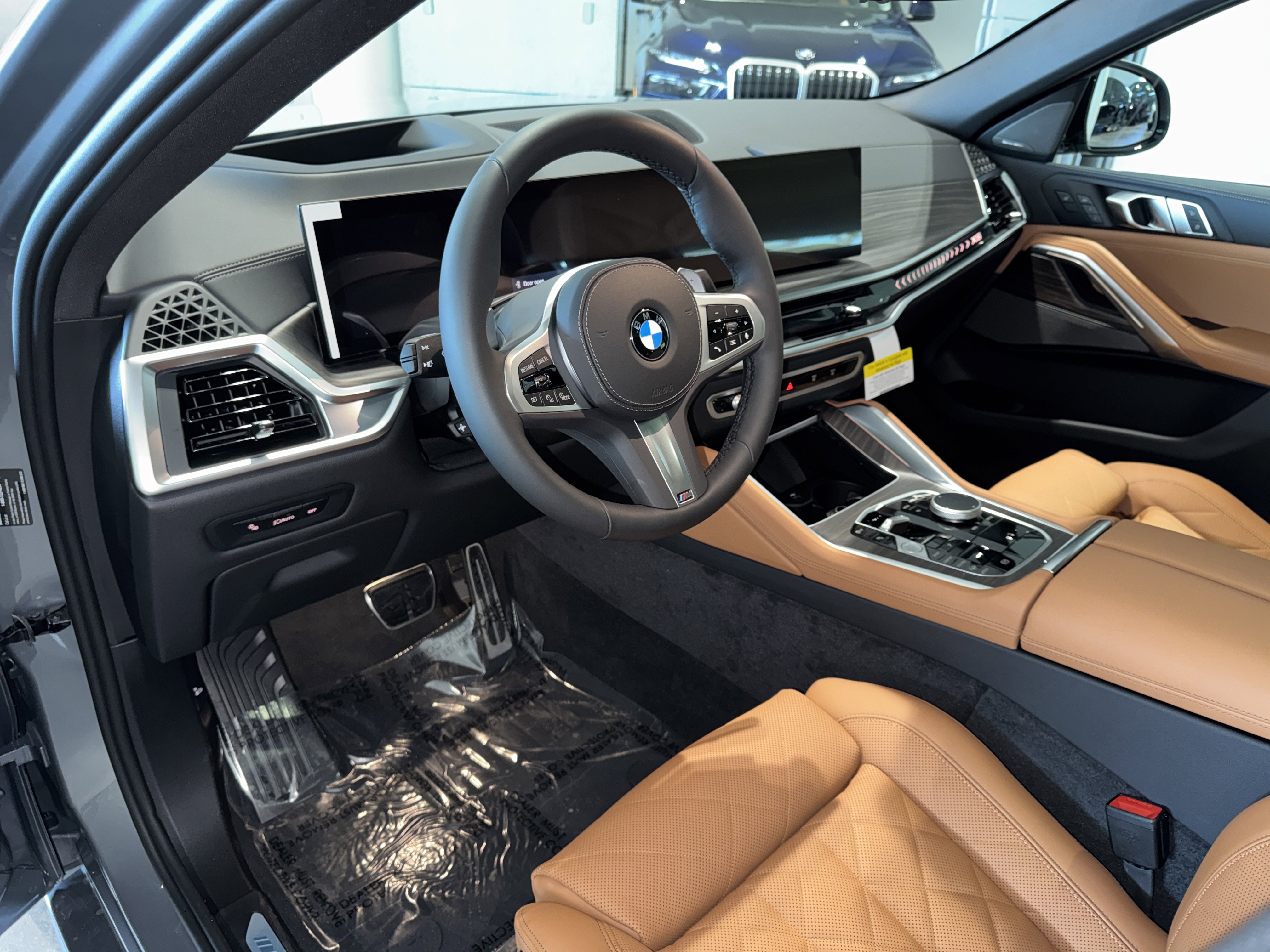 New 2026 BMW X6 xDrive40i w/ Climate Comfort Package image 15