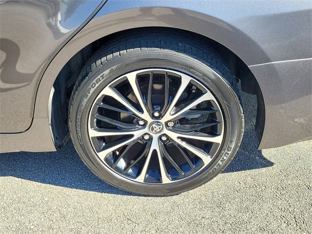 Used 2018 Toyota Camry SE image 5