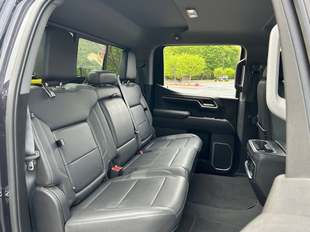 Used 2023 GMC Sierra 1500 SLT w/ SLT Convenience Package AWD/4WD image 48