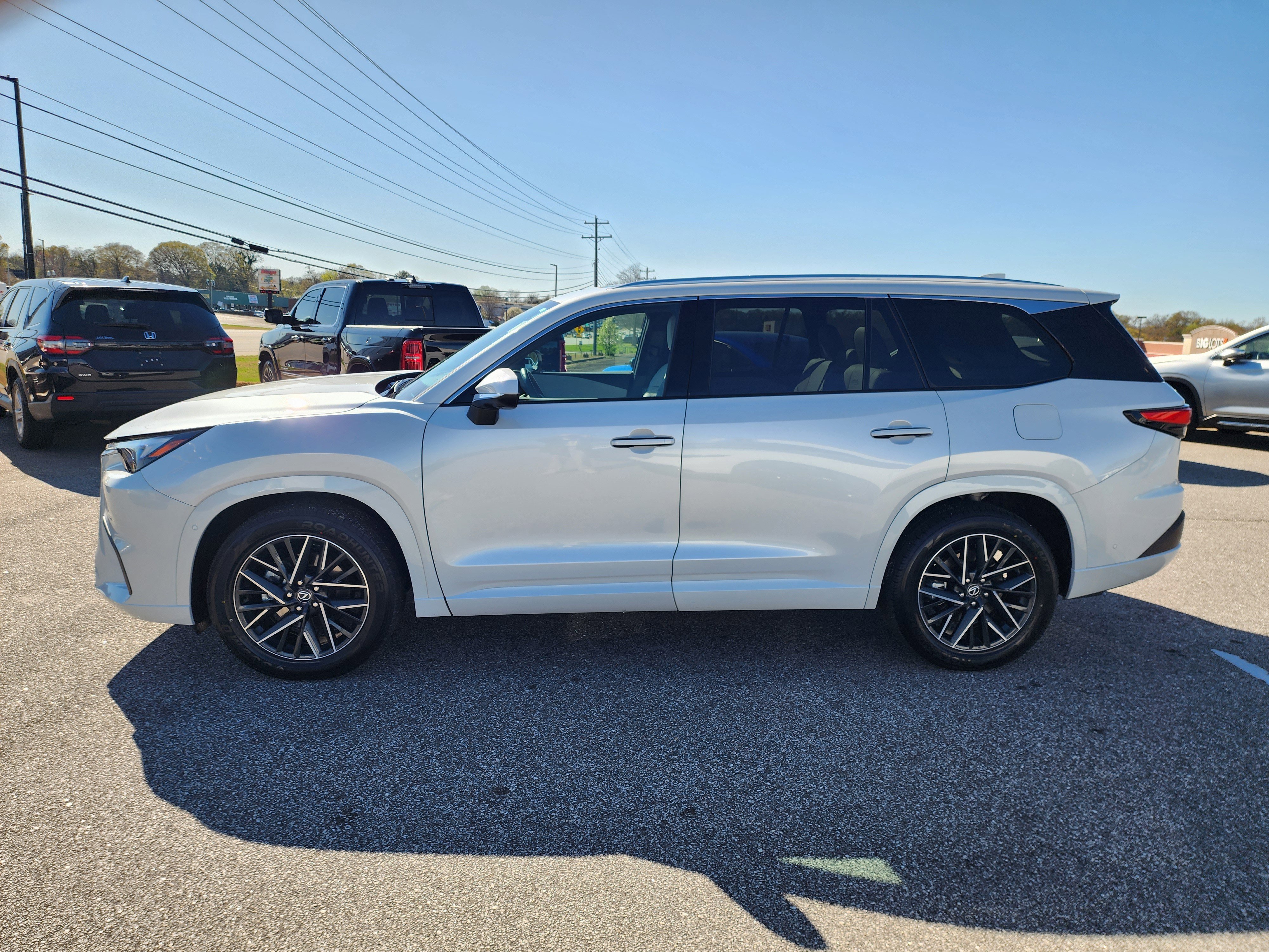 Used 2024 Lexus TX 350 FWD w/ Technology Package image 8