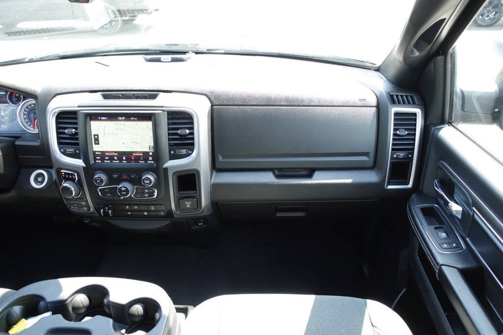 Used 2023 RAM 1500 Warlock AWD/4WD image 44