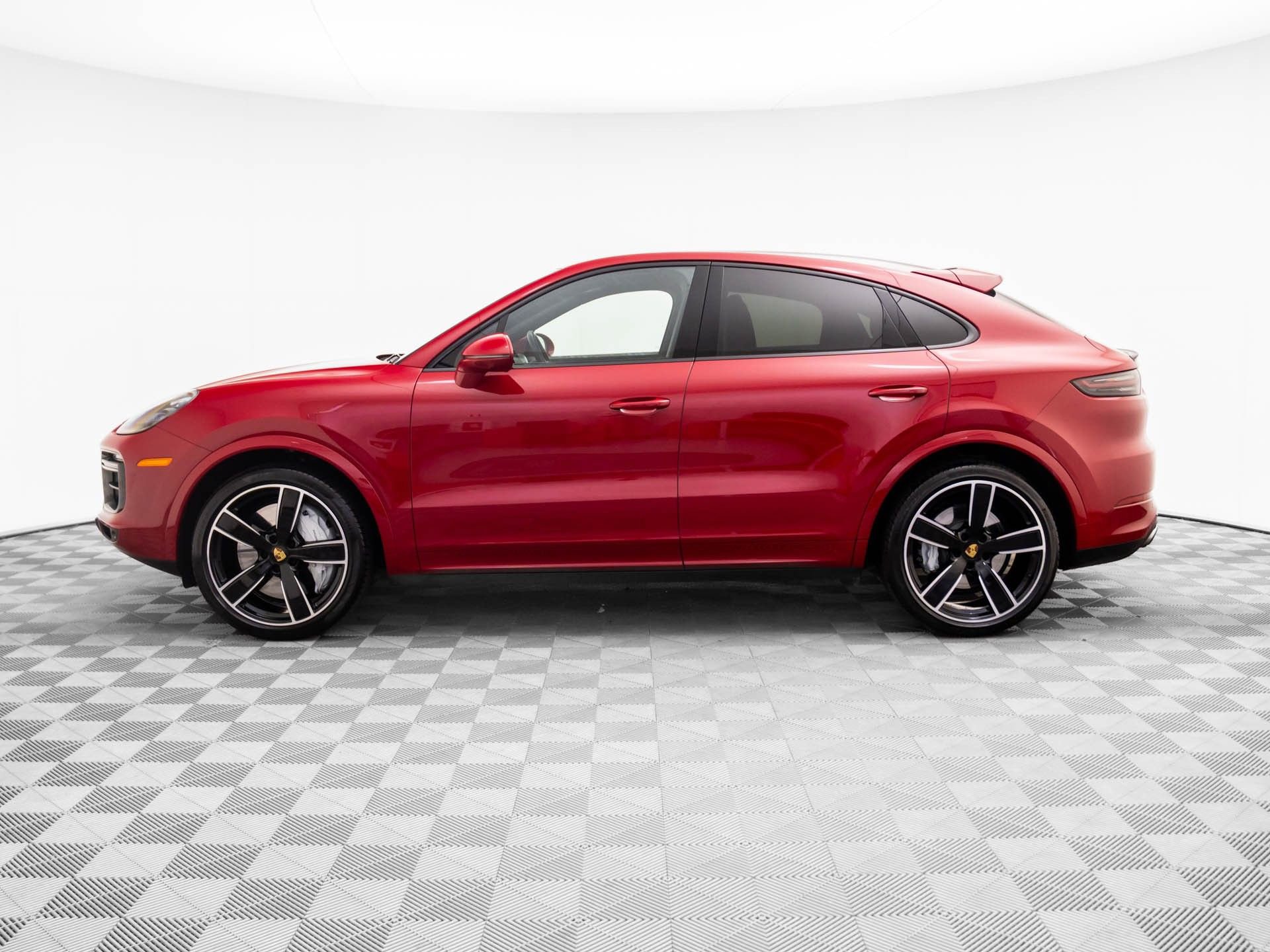 Certified 2023 Porsche Cayenne Turbo video 2