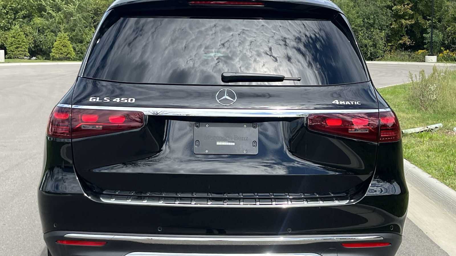 Used 2026 Mercedes-Benz GLS 450 4MATIC image 18