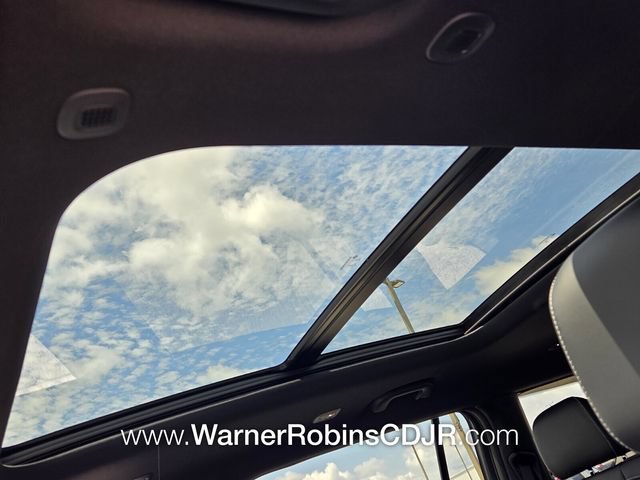 New 2026 Jeep Grand Cherokee L Limited RWD image 19