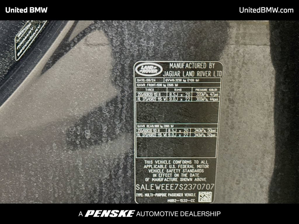 Used 2025 Land Rover Defender 110 V8 AWD/4WD image 22