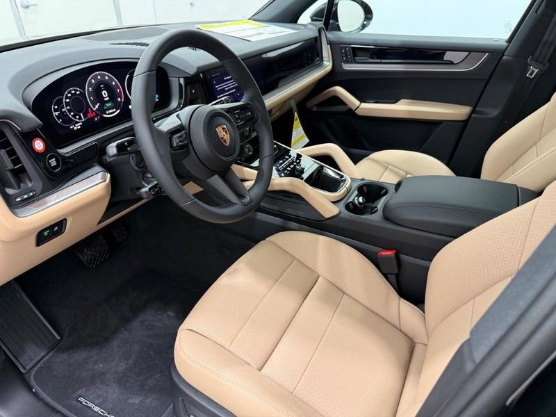 New 2026 Porsche Cayenne E-Hybrid AWD/4WD image 4
