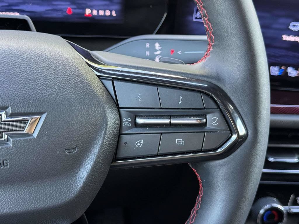 Used 2024 Chevrolet Traverse RS w/ LPO, Floor Liner Package AWD/4WD image 12