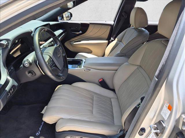 Used 2024 Lexus LS 500 w/ Interior Upgrade Package RWD image 15