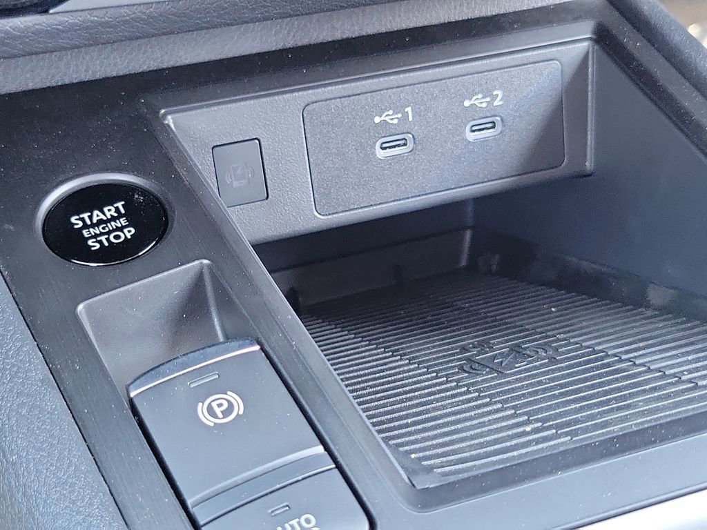 New 2026 Nissan Kicks SV w/ SV Premium Package image 9