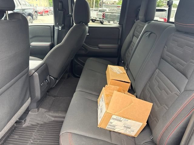 Used 2022 Nissan Frontier PRO-4X AWD/4WD image 16