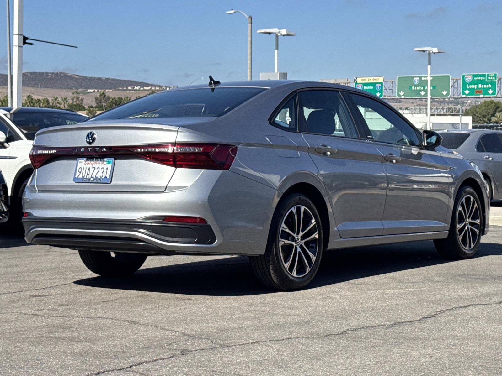Certified 2025 Volkswagen Jetta Sport FWD image 5