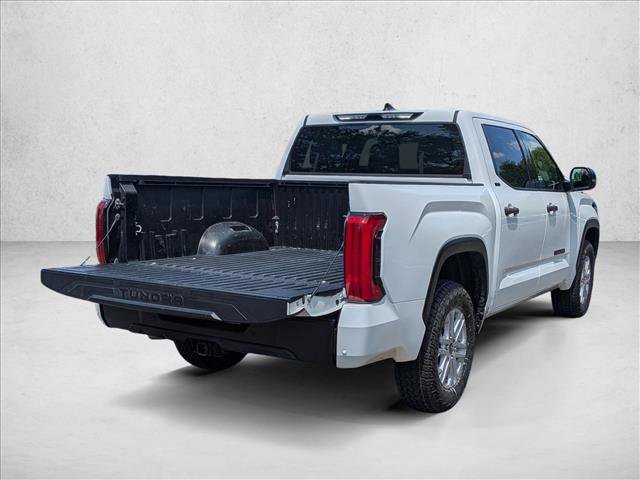 Used 2023 Toyota Tundra SR5 w/ SR5 Convenience Package AWD/4WD image 5