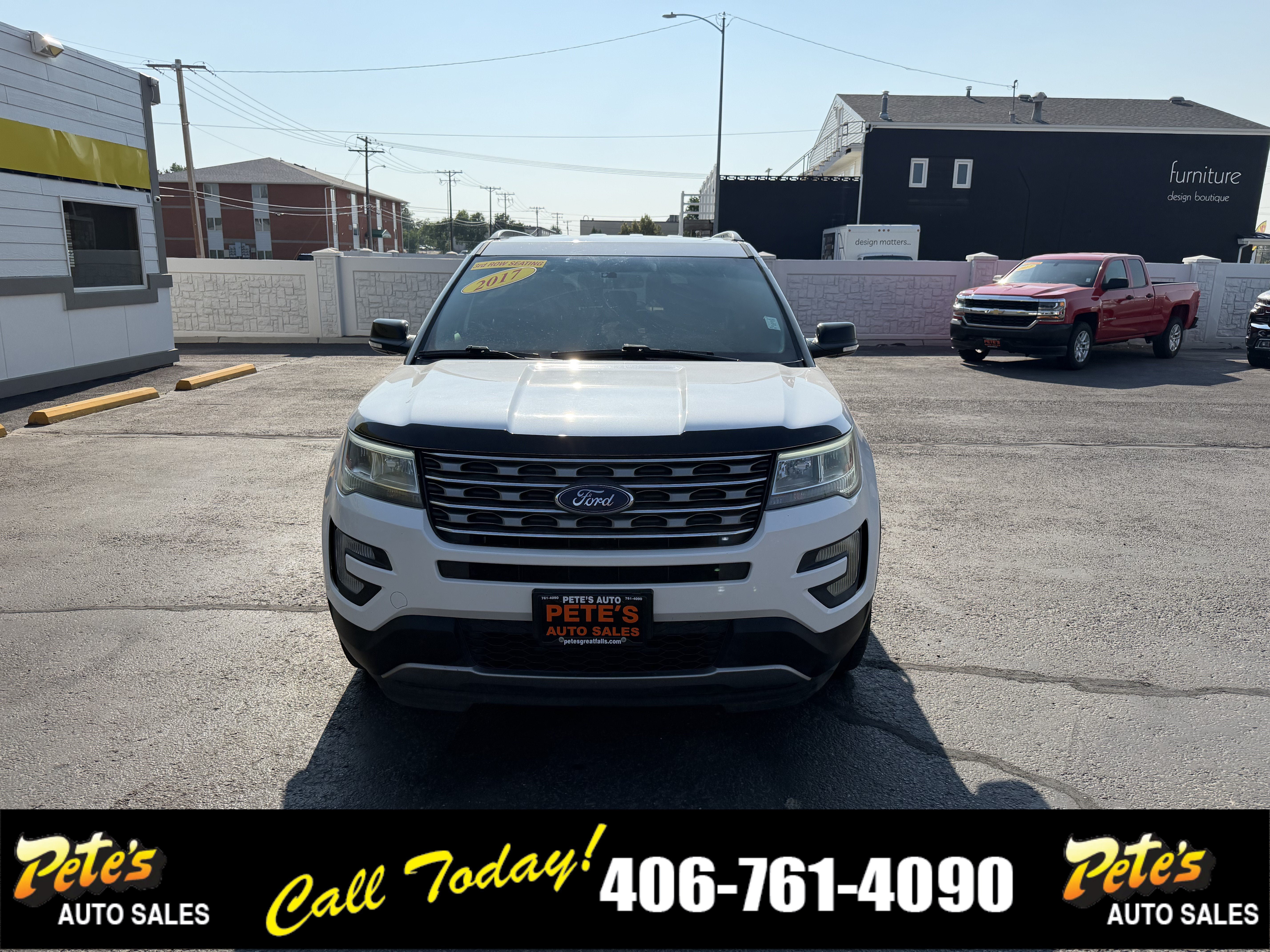 Used 2017 Ford Explorer XLT AWD/4WD image 7