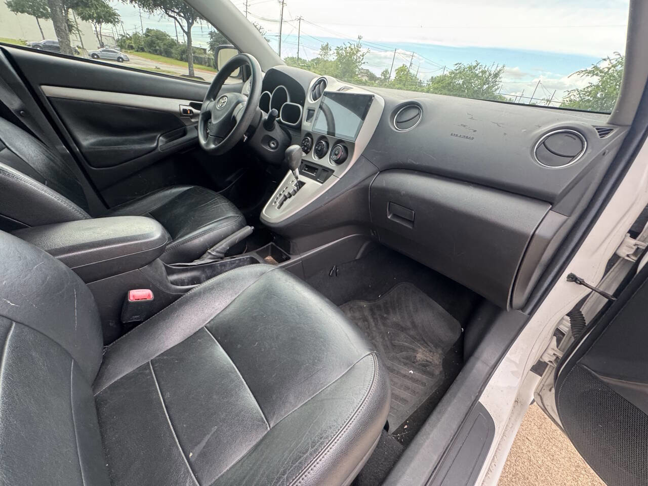 Used 2009 Toyota Matrix FWD image 18