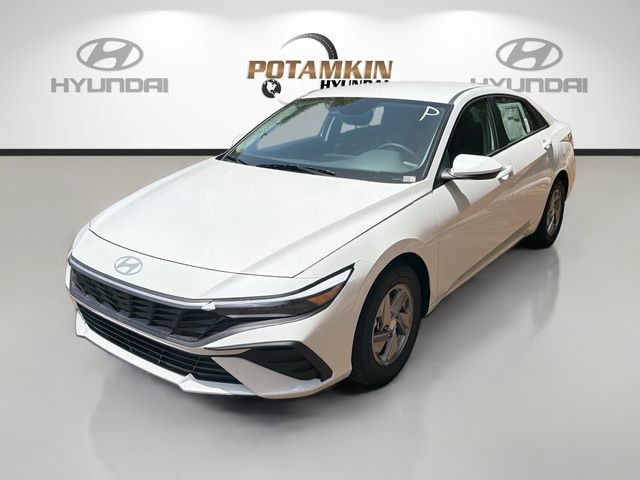New 2026 Hyundai Elantra SE FWD image 1