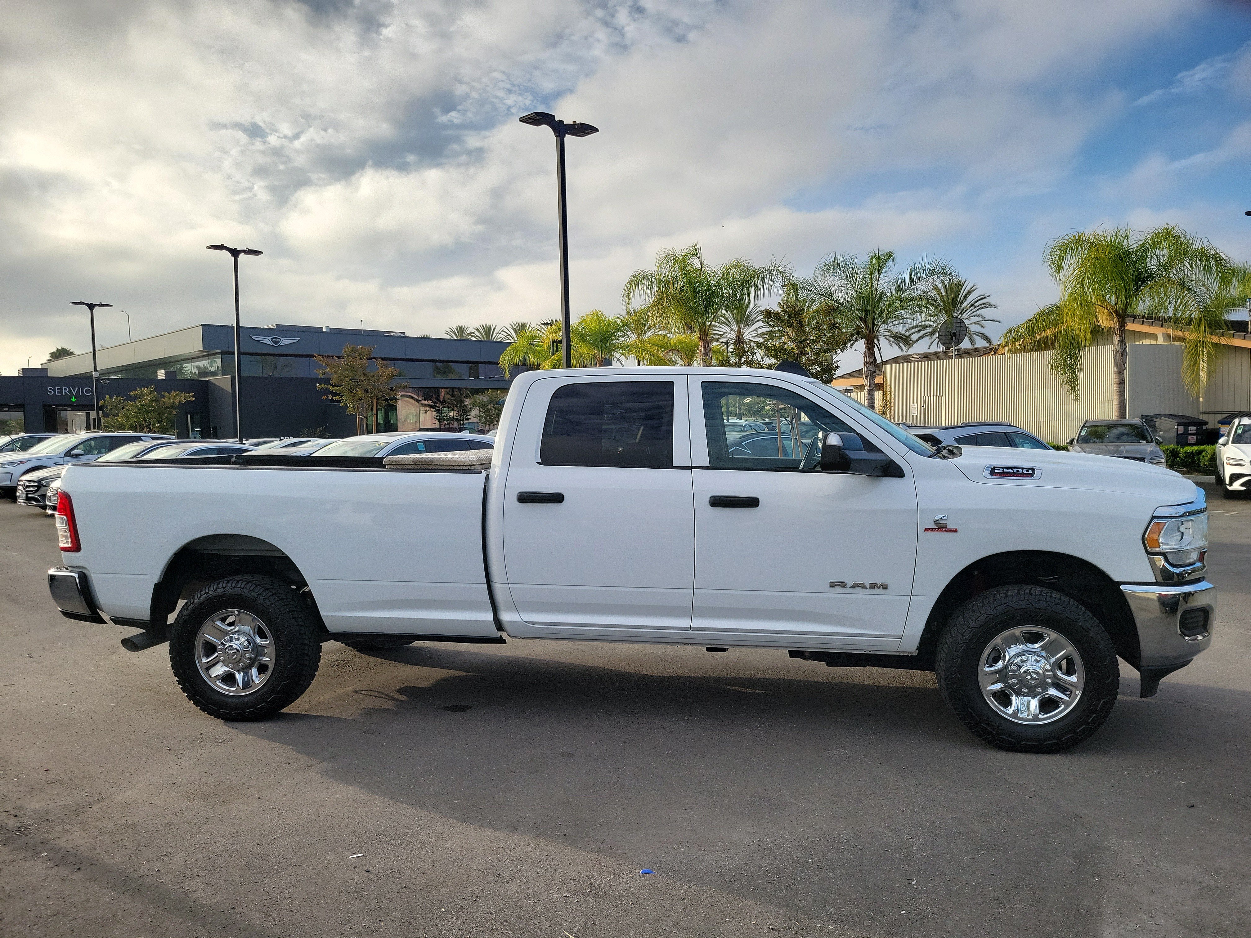Used 2022 RAM 2500 Tradesman w/ Chrome Appearance Group AWD/4WD image 6