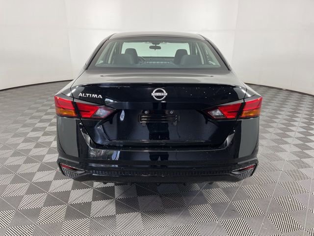 Used 2024 Nissan Altima 2.5 S image 12