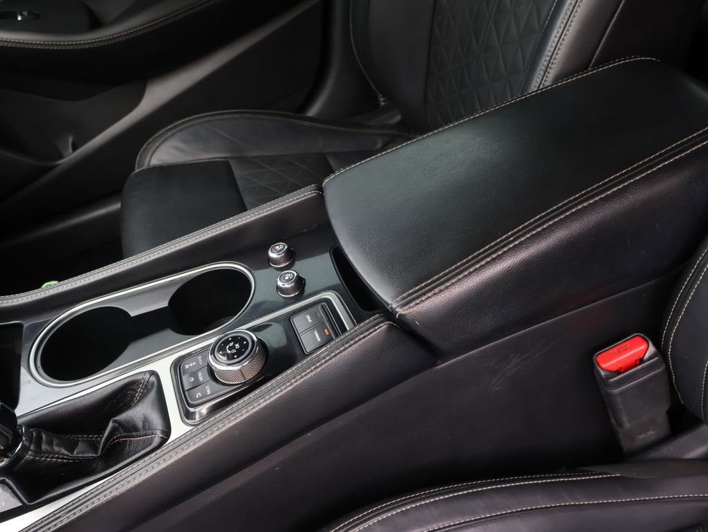 Used 2017 Nissan Maxima Platinum FWD image 19