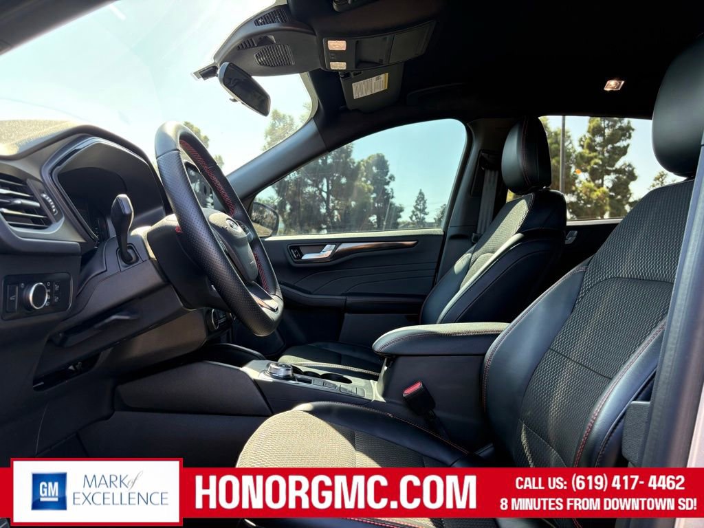 Used 2024 Ford Escape ST-Line image 11
