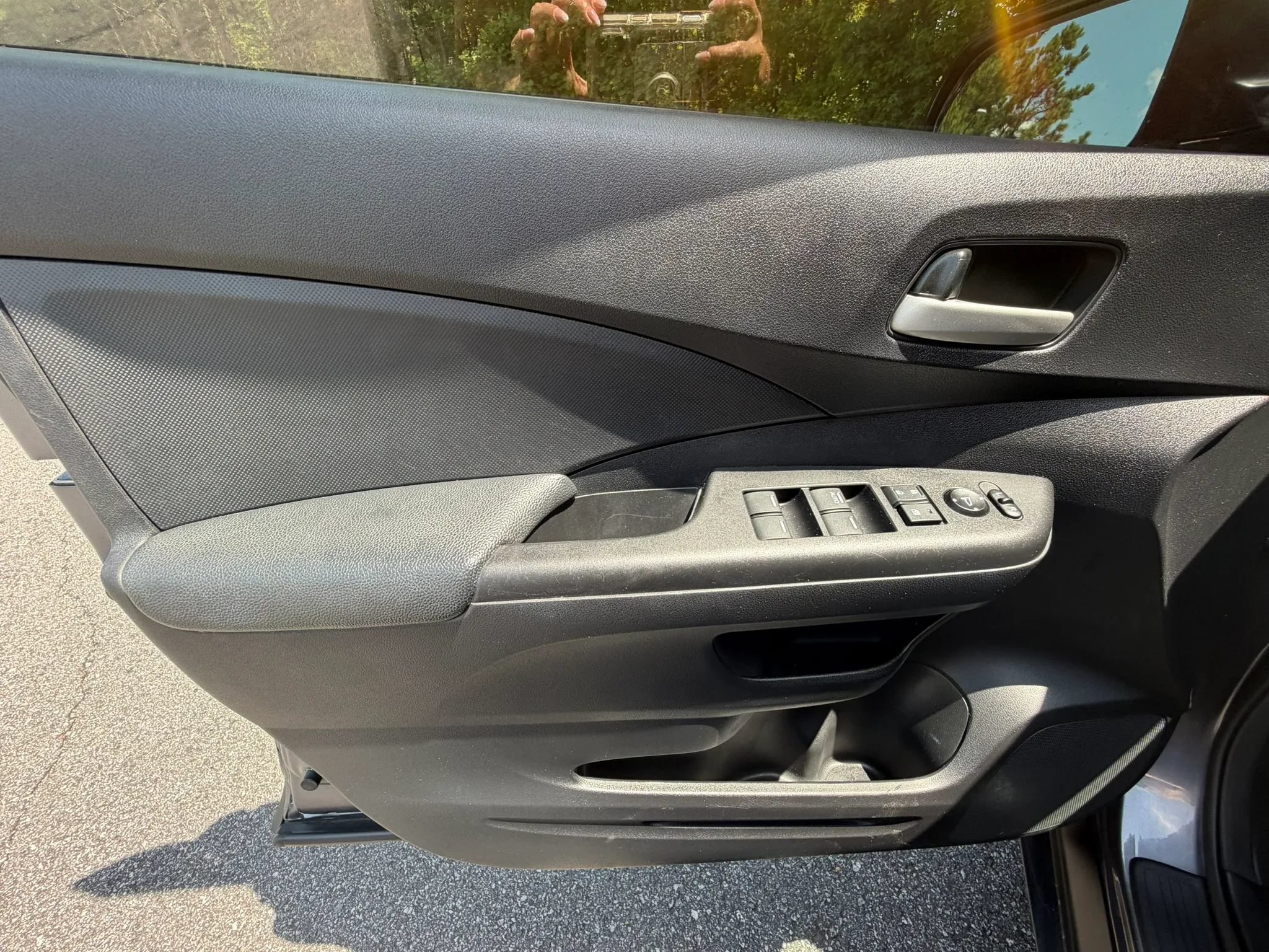 Used 2016 Honda CR-V LX image 17