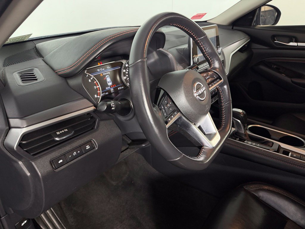 Used 2023 Nissan Altima 2.5 SR AWD/4WD image 14