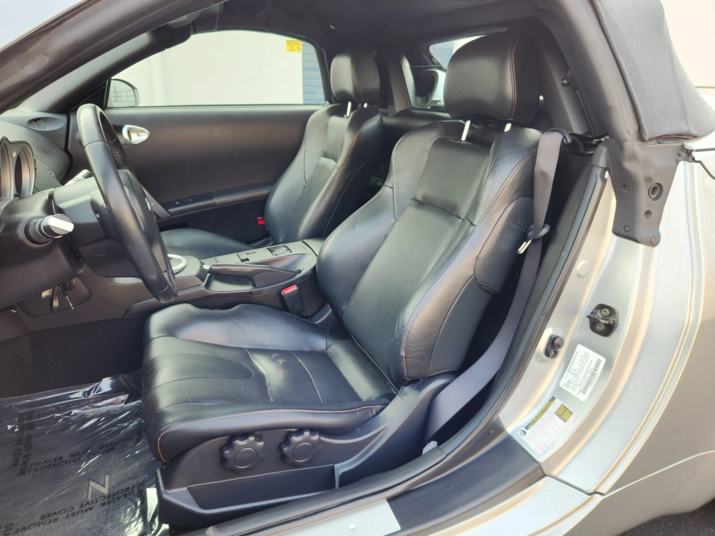Used 2005 Nissan 350Z Touring RWD image 7