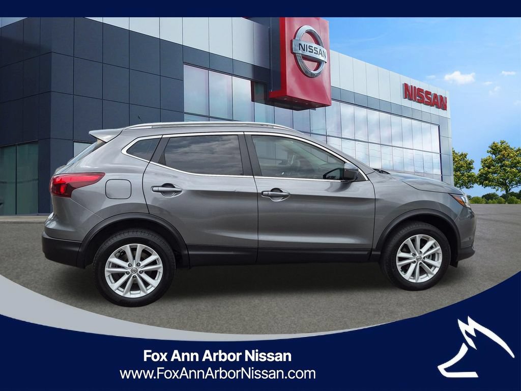 Used 2017 Nissan Rogue Sport SV FWD image 6
