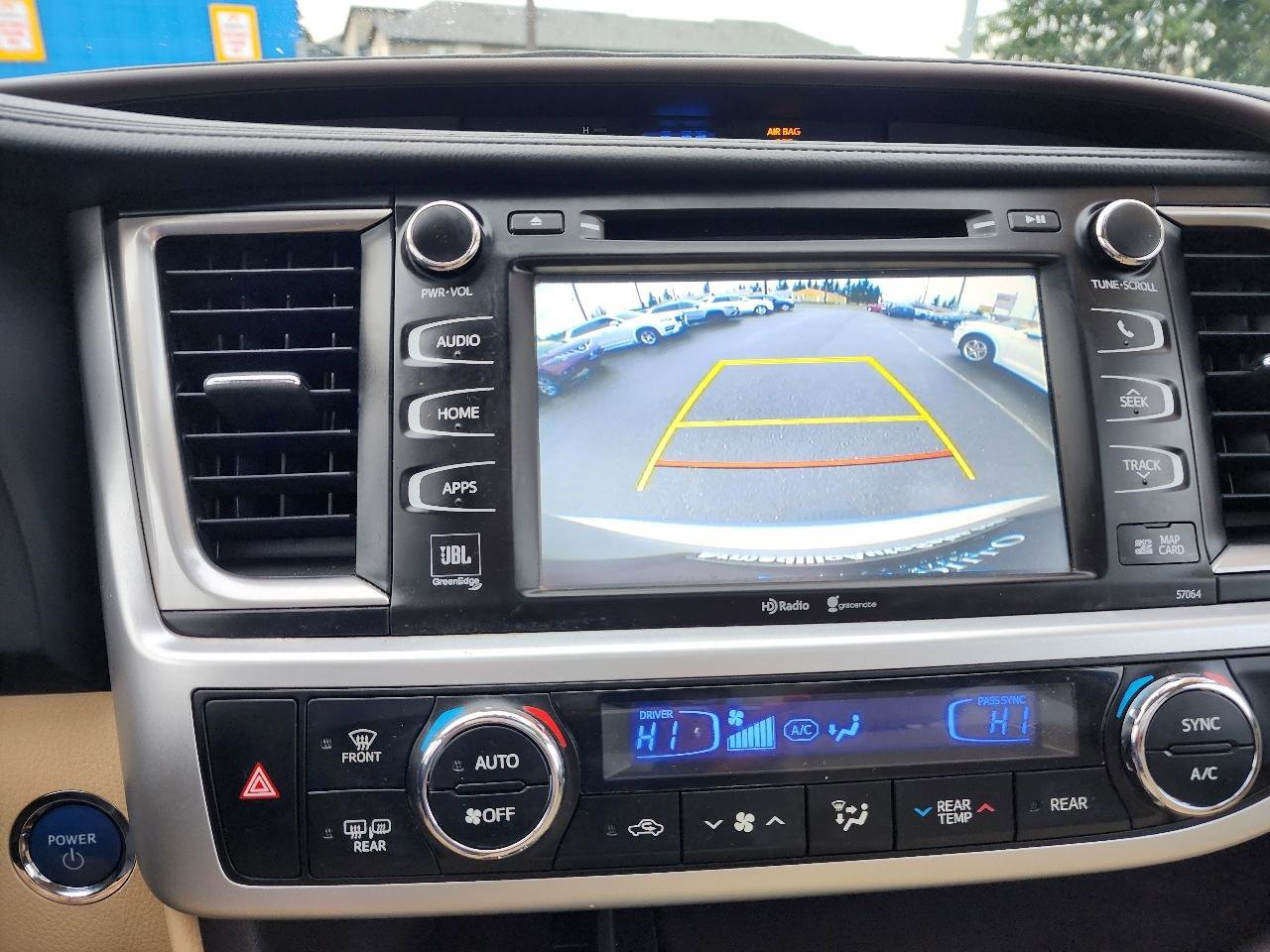 Used 2015 Toyota Highlander Limited Platinum image 21