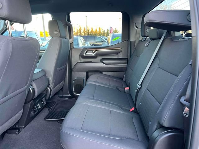 Used 2025 Chevrolet Silverado 1500 LT AWD/4WD image 12