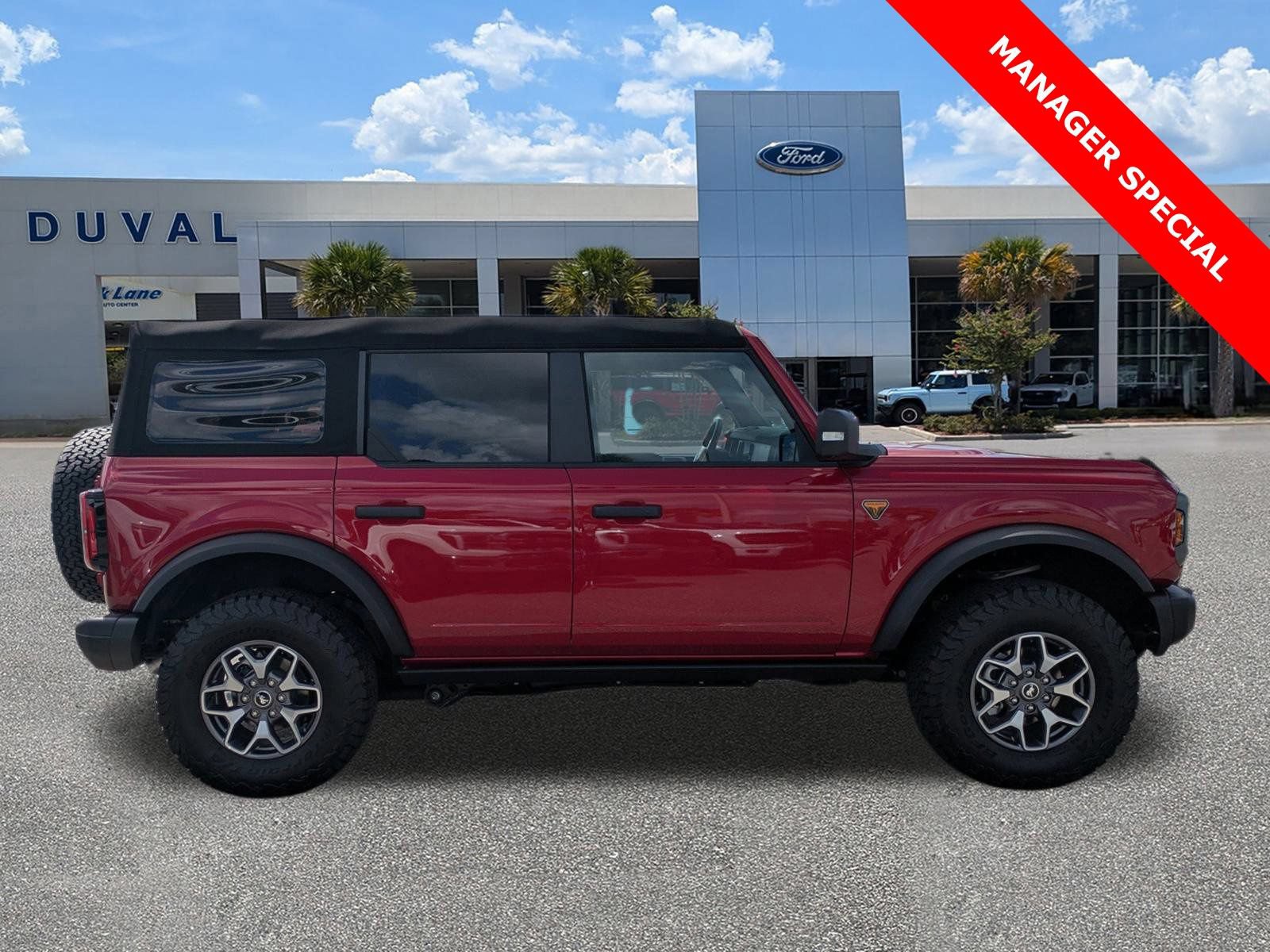 New 2025 Ford Bronco Badlands AWD/4WD image 2