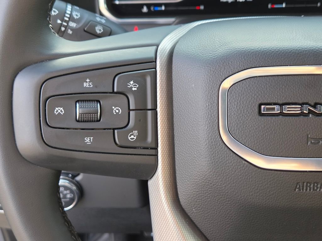 Used 2025 GMC Sierra 2500 Denali w/ Denali Reserve Package AWD/4WD image 26