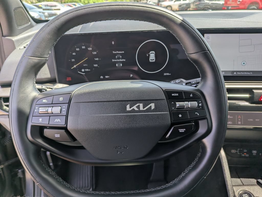 Certified 2026 Kia Sportage X-Line w/ X-Line Technology Package AWD/4WD image 32