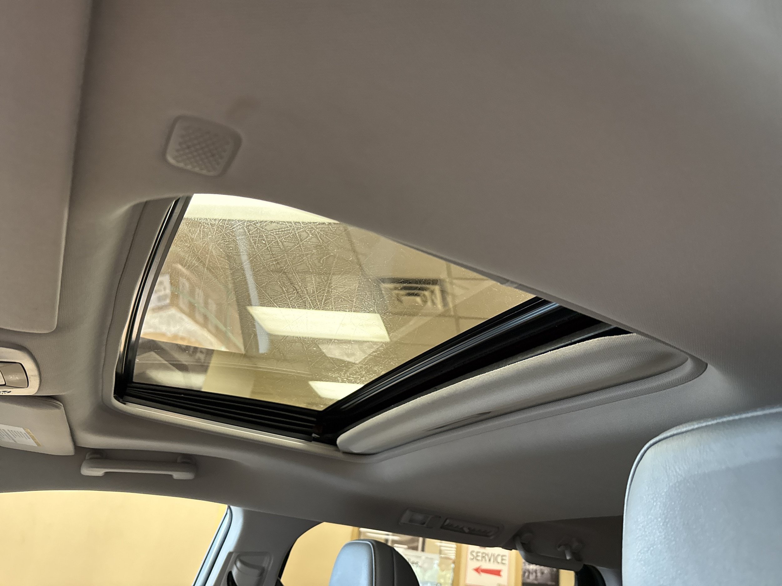 Used 2021 Toyota Sienna XLE w/ XLE Plus Package FWD image 7