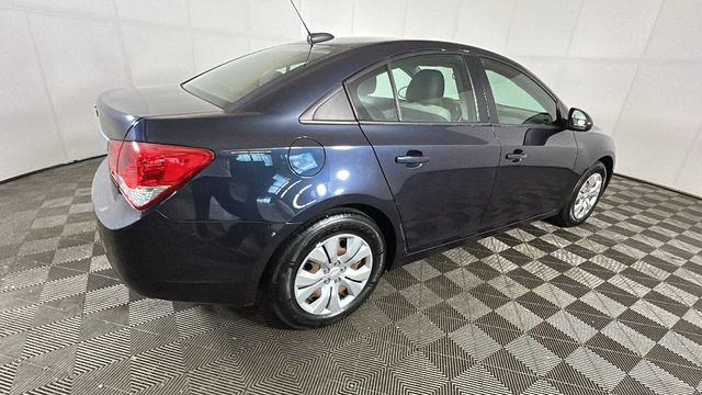 Used 2016 Chevrolet Cruze LS FWD image 2