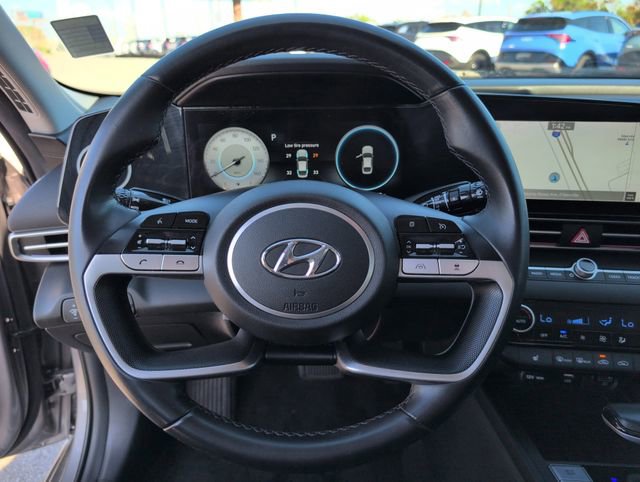 Used 2022 Hyundai Elantra Limited w/ Cargo Package image 24