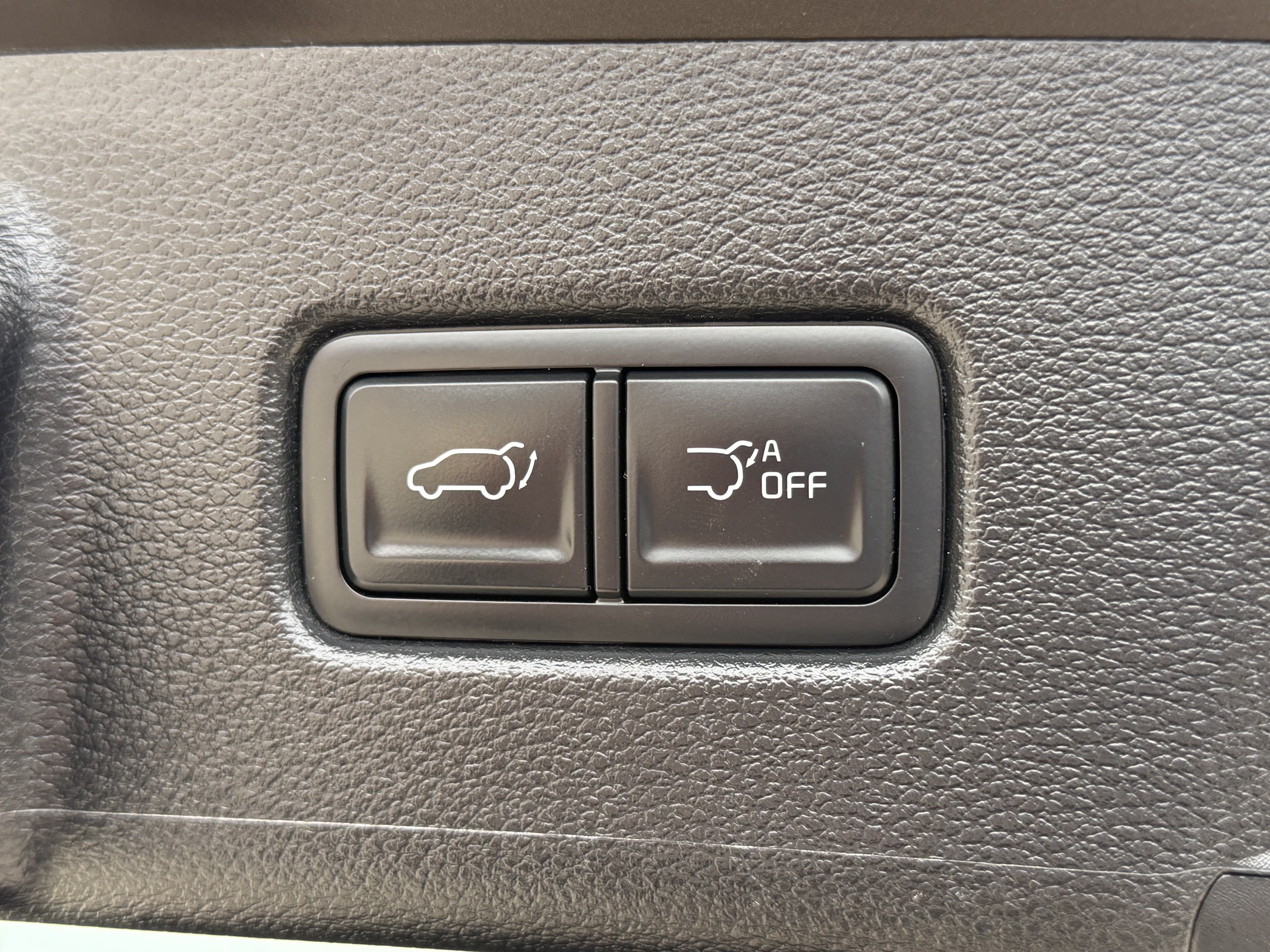 Used 2025 Kia Telluride S FWD image 8