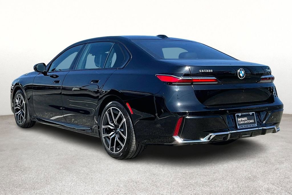 Used 2024 BMW 740i RWD image 15