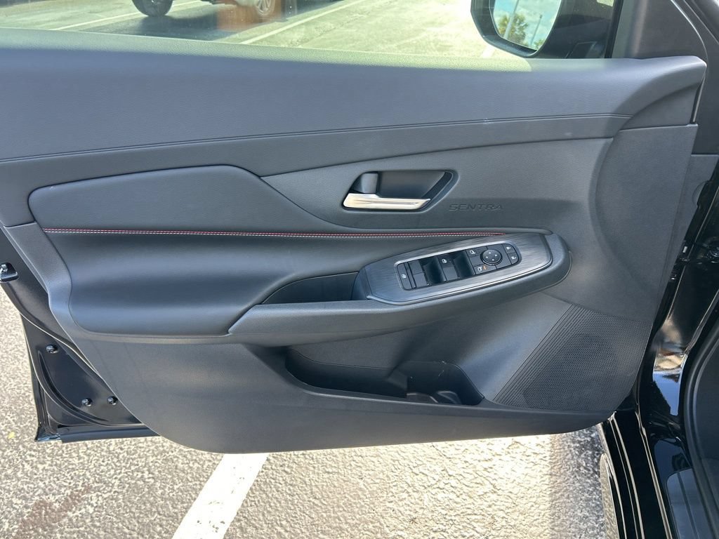 New 2026 Nissan Sentra SR w/ Floor Mat Package FWD image 17