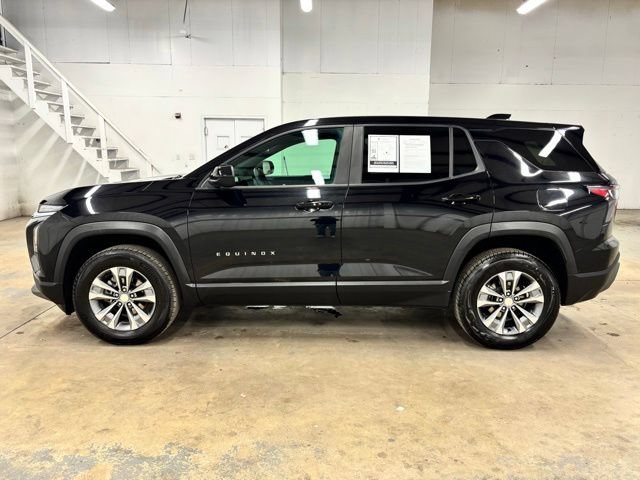 Used 2026 Chevrolet Equinox LT AWD/4WD image 4
