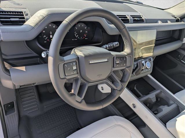 New 2026 Land Rover Defender 110 X-Dynamic SE AWD/4WD image 3