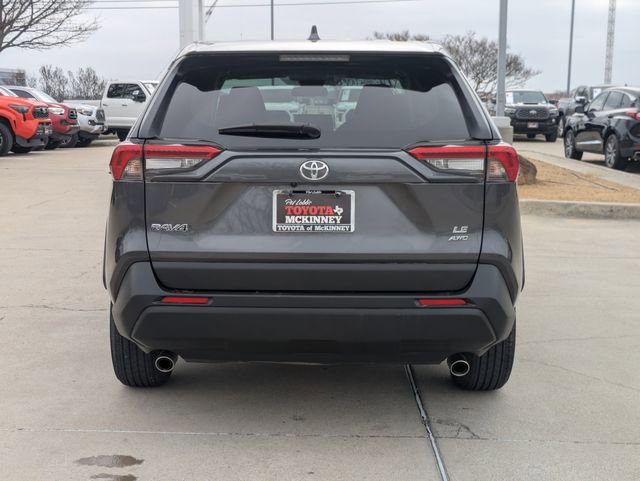 Used 2025 Toyota RAV4 LE image 7
