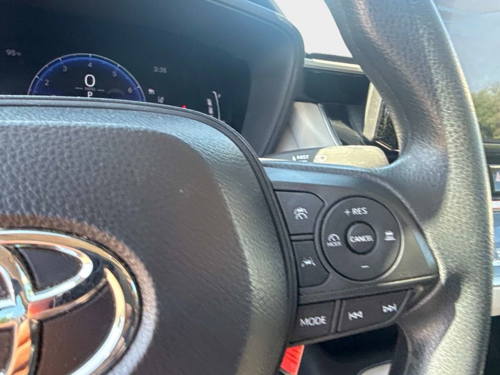 Used 2026 Toyota Corolla LE image 25