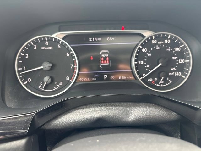 Used 2023 Nissan Pathfinder SV w/ SV Premium Package AWD/4WD image 16