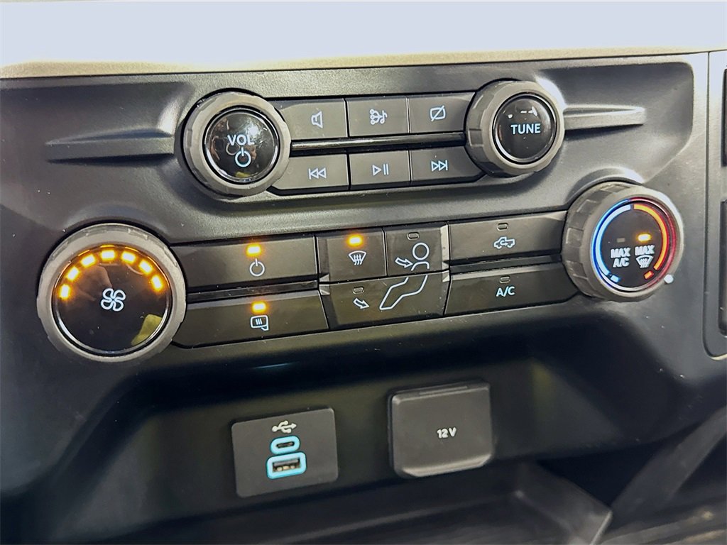 Used 2023 Ford F350 XLT image 17