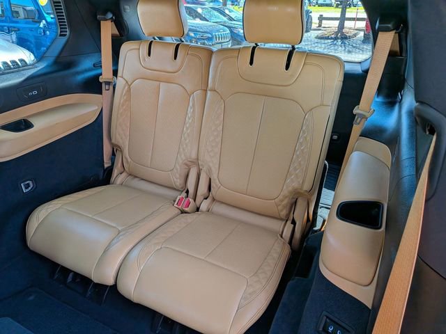 Used 2024 Jeep Grand Cherokee L Summit w/ High Altitude Package AWD/4WD image 14