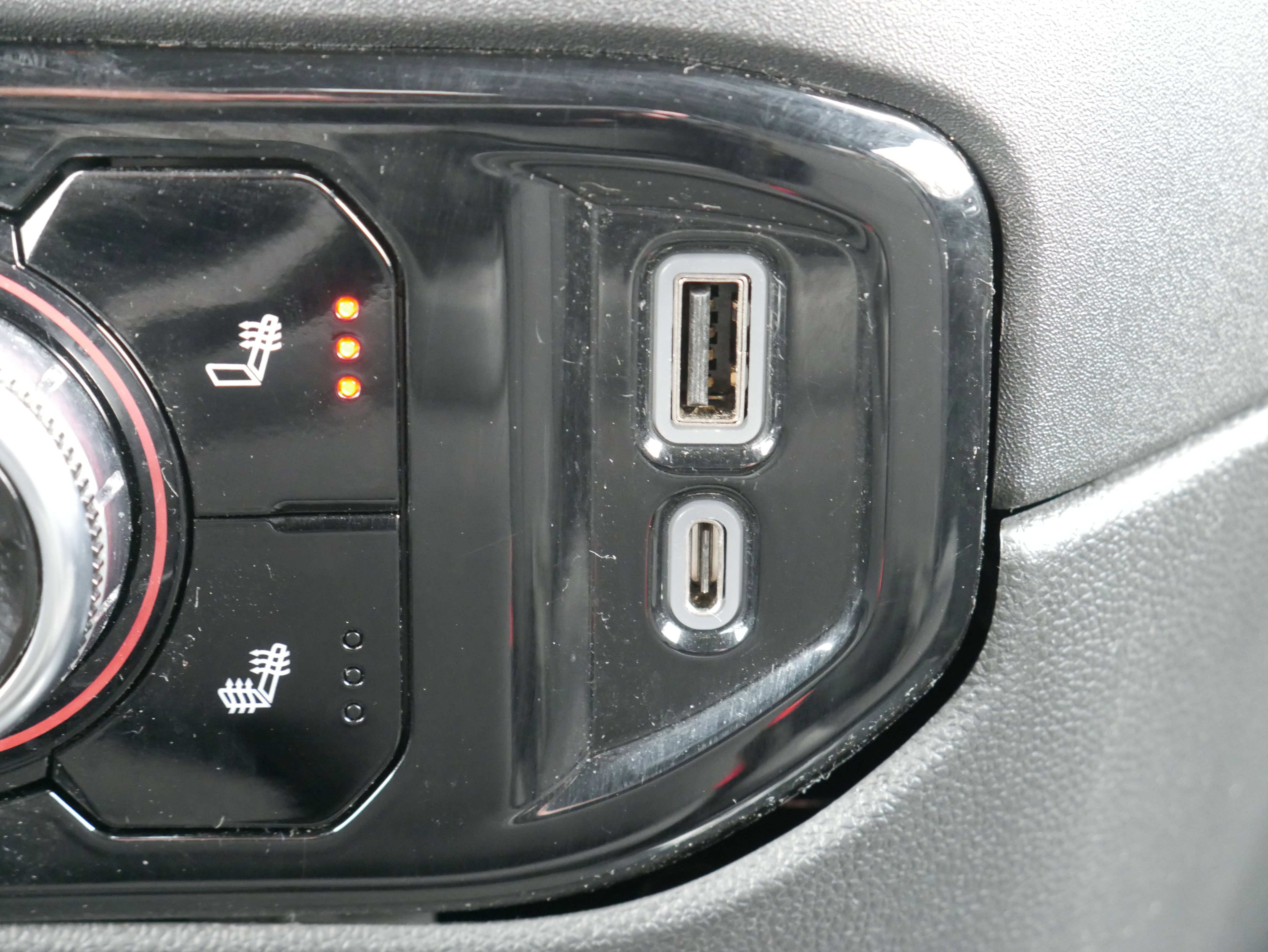 Certified 2022 GMC Sierra 1500 Elevation image 21