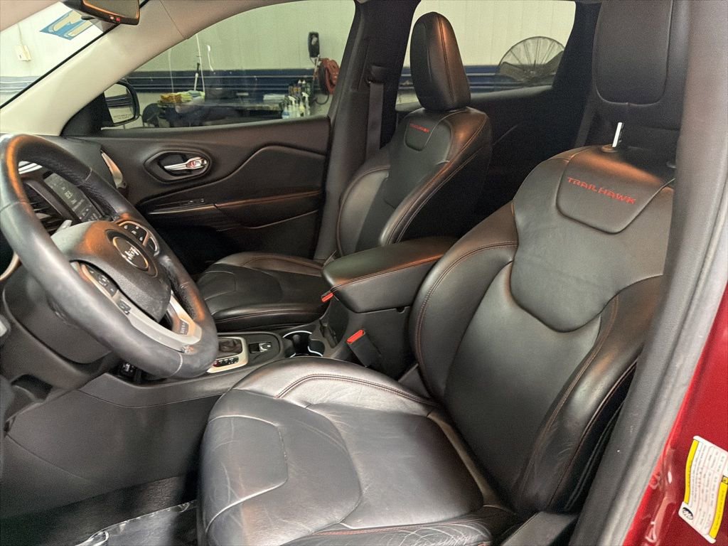 Used 2014 Jeep Cherokee Trailhawk w/ Comfort/Convenience Group image 13